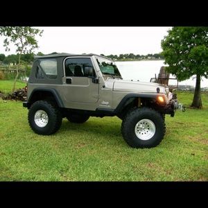 Meet your Posher, Debra